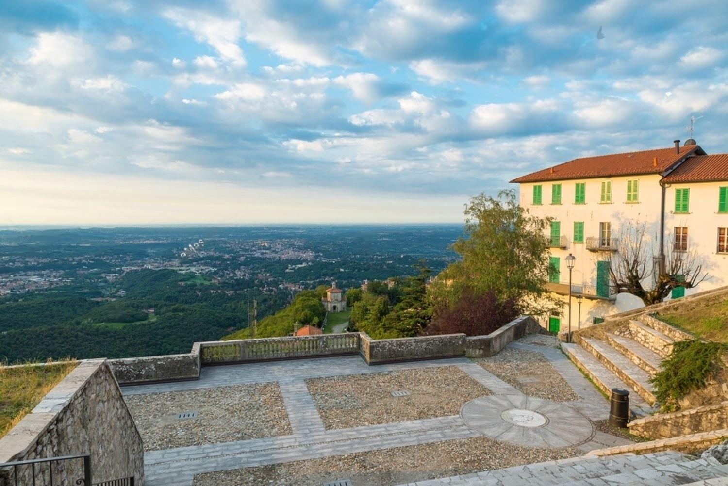 La Terrazza - Very Quiet - Free Park - 3 Min From Varese Center And Lake - Air Conditioning - Cycling Friendly Exteriör bild